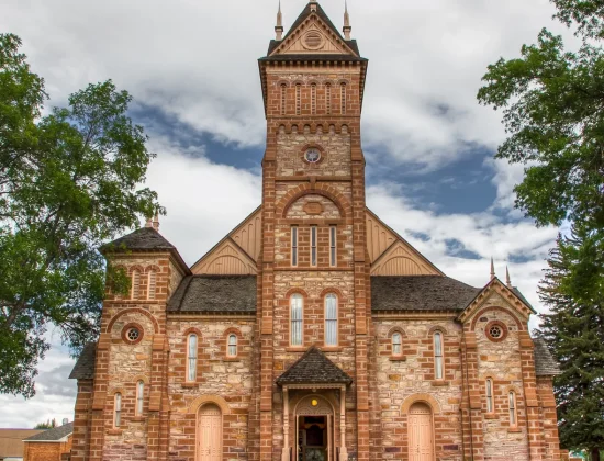 churches_buildings_idaho_chapels_trees